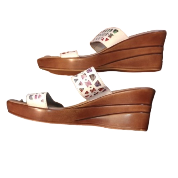 Tuscany for Easystreet Woman's Size 7.5 Sandal - Picture 3 of 5